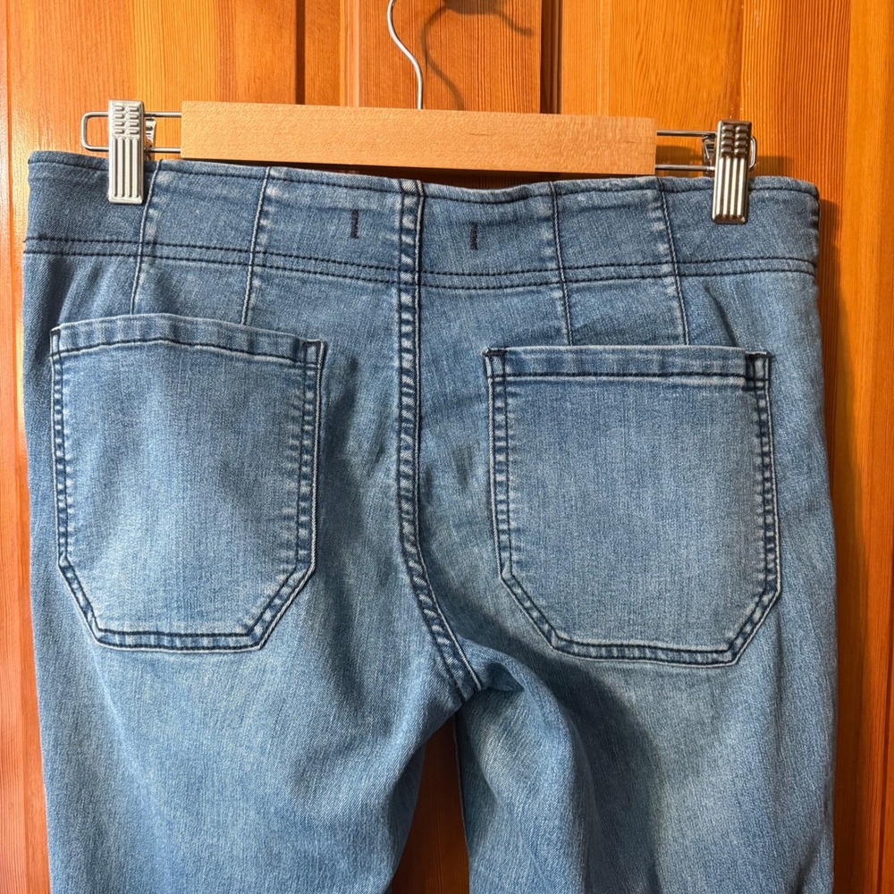 Free People Penny PullOn Flare Jeans 28 Blue High Rise Stretch Bell Bottom Boho - Picture 9 of 9